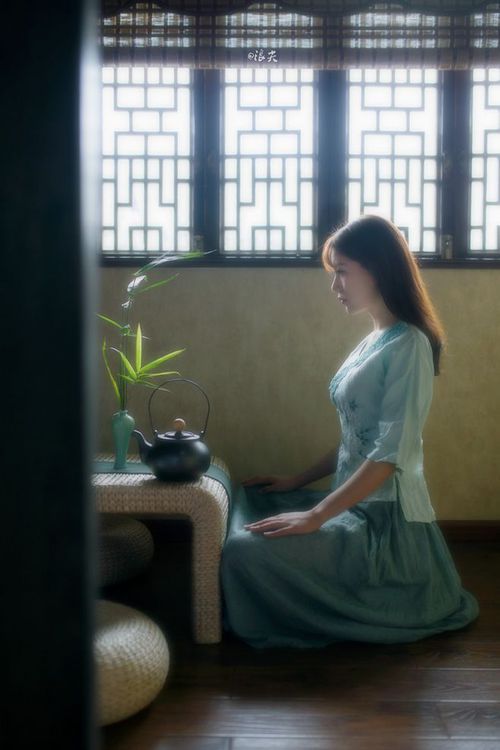 华体会官网-边后卫是否承担更多战术指令传达职责，边后卫技术