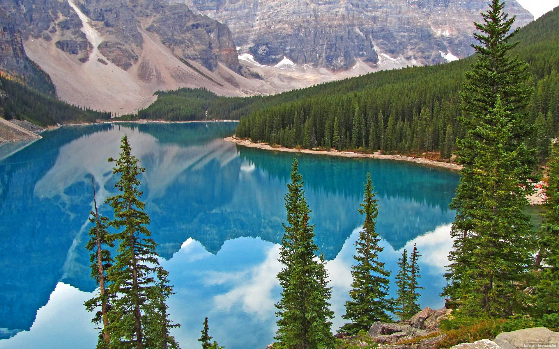 华体会在线登录-基：全黑队防守端的“专职拦截员”，他总能在最需要的时刻做出关键动作